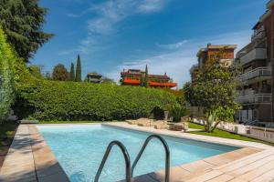 ROMA - CAMILLUCCIA- APPARTAMENTO CON PISCINA, LUSSO